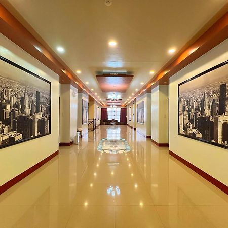 Elizabeth Hotel - Naga Pili  Buitenkant foto