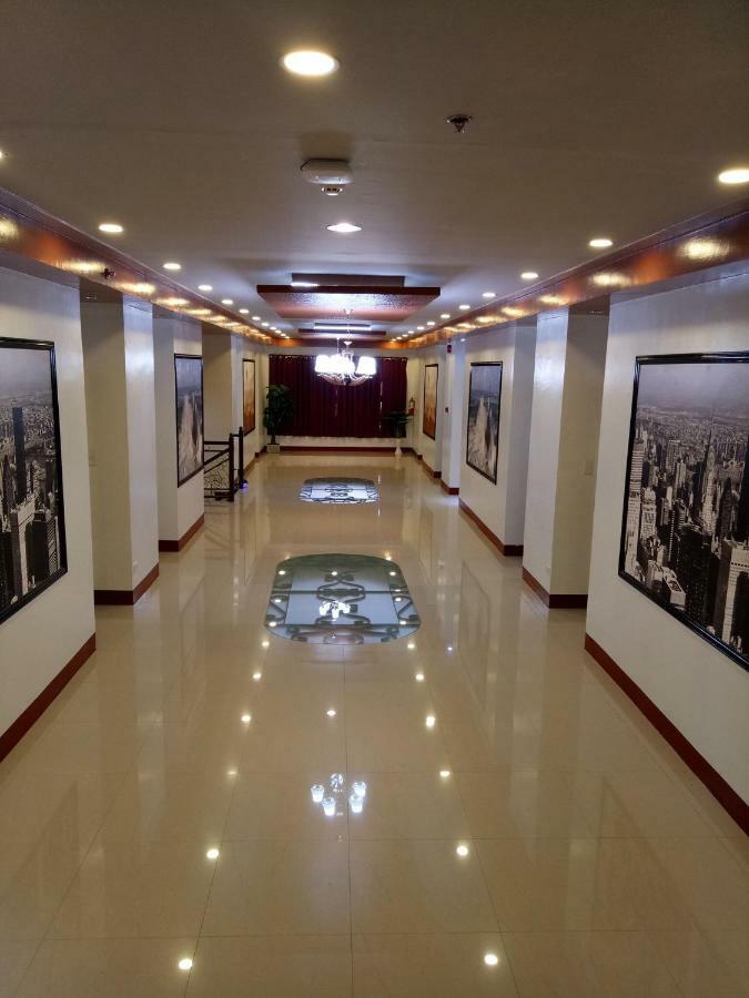 Elizabeth Hotel - Naga Pili  Buitenkant foto